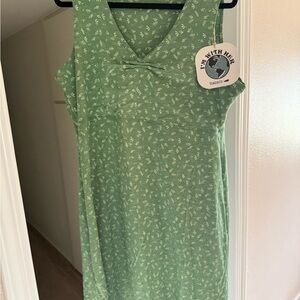 Green Sleeveless Dress with Leaf Print